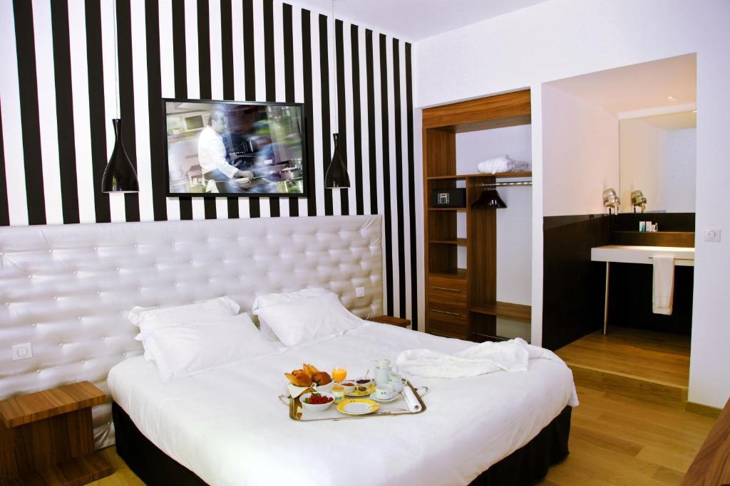 Le Pre Du Moulin - Maison Alonso - Hotel & Restaurant Sérignan-du-Comtat Zimmer foto
