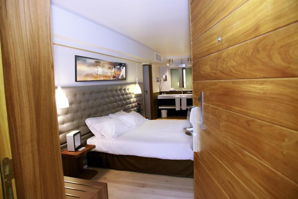Le Pre Du Moulin - Maison Alonso - Hotel & Restaurant Sérignan-du-Comtat Zimmer foto